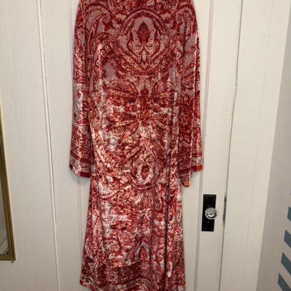 We the Free Enchanted Robe Free People Pink and Red Velvet Size XS - Picture 5 of 11